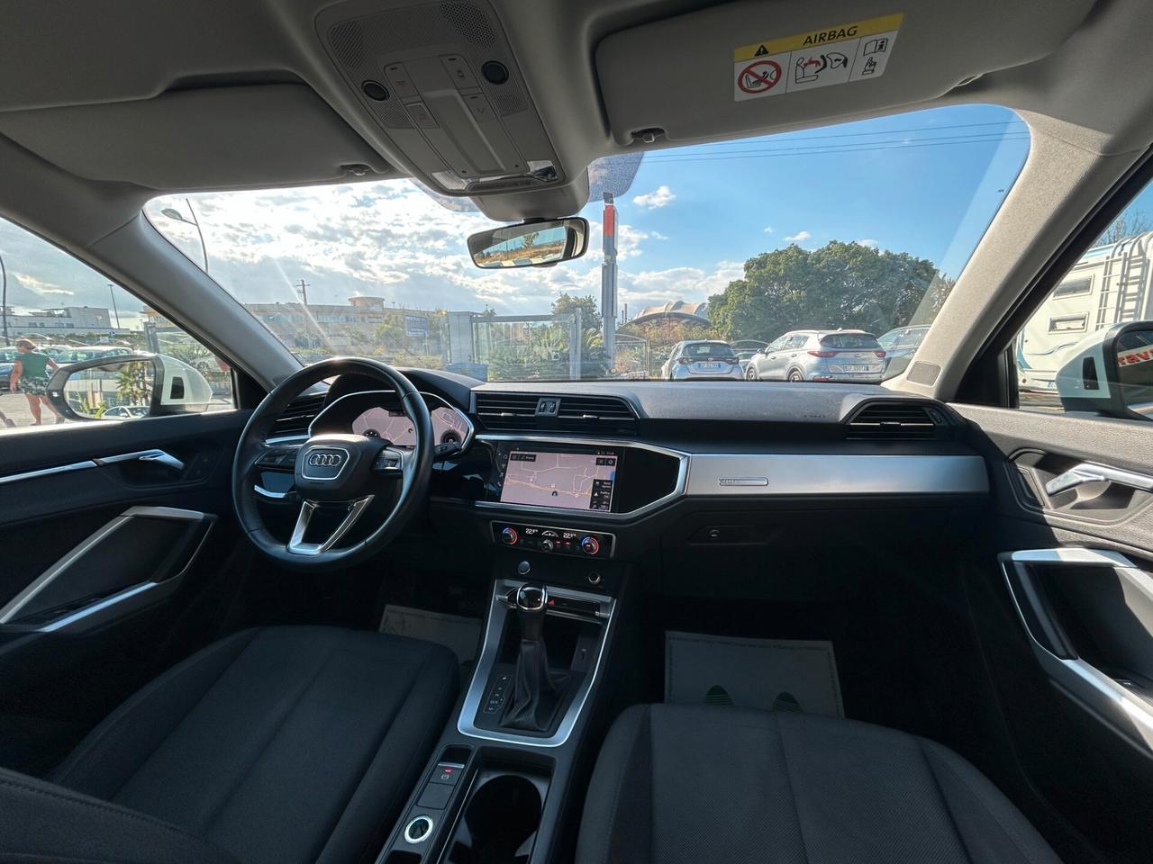 Audi Q3 35 2.0 tdi Business Advanced s-tronic