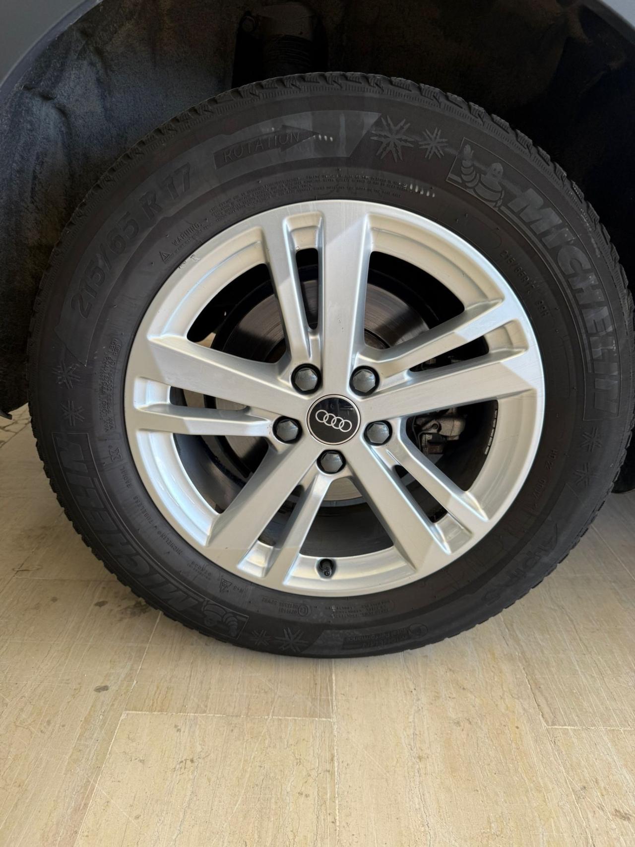 Audi Q3 35 TDI S tronic Business