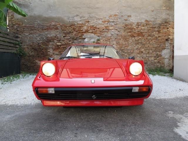 Ferrari 208 V8 CARBURATORI-AUTO RARISSIMA