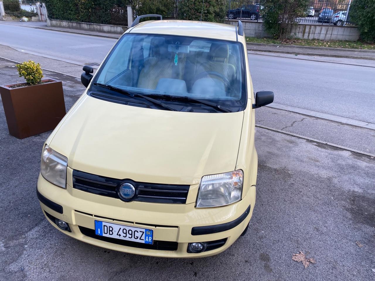 Fiat Panda 1.2 automatica adatta a portatori handicap