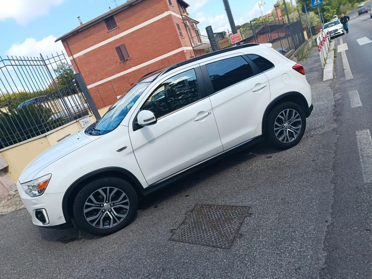 Mitsubishi ASX 1.6 DI-D 114 CV 2WD Instyle Panoramic