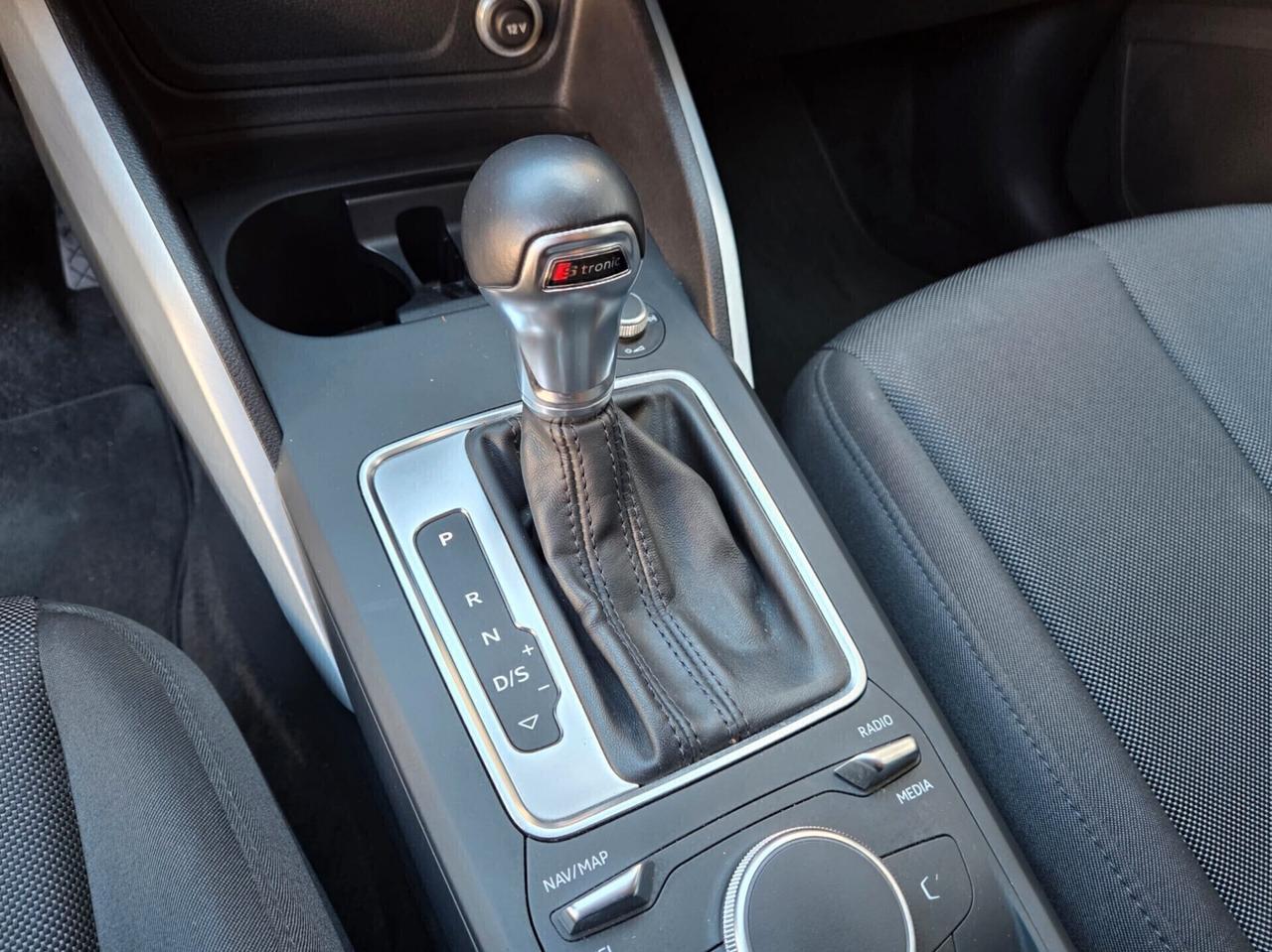 Audi Q2 30 TDI S tronic Business