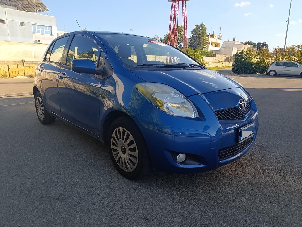 Toyota Yaris 1.3 5 porte Active