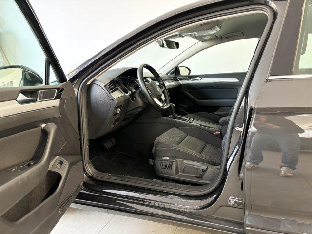 VOLKSWAGEN Passat Variant 2.0 TDI DSG ELEGANCE ---40000km