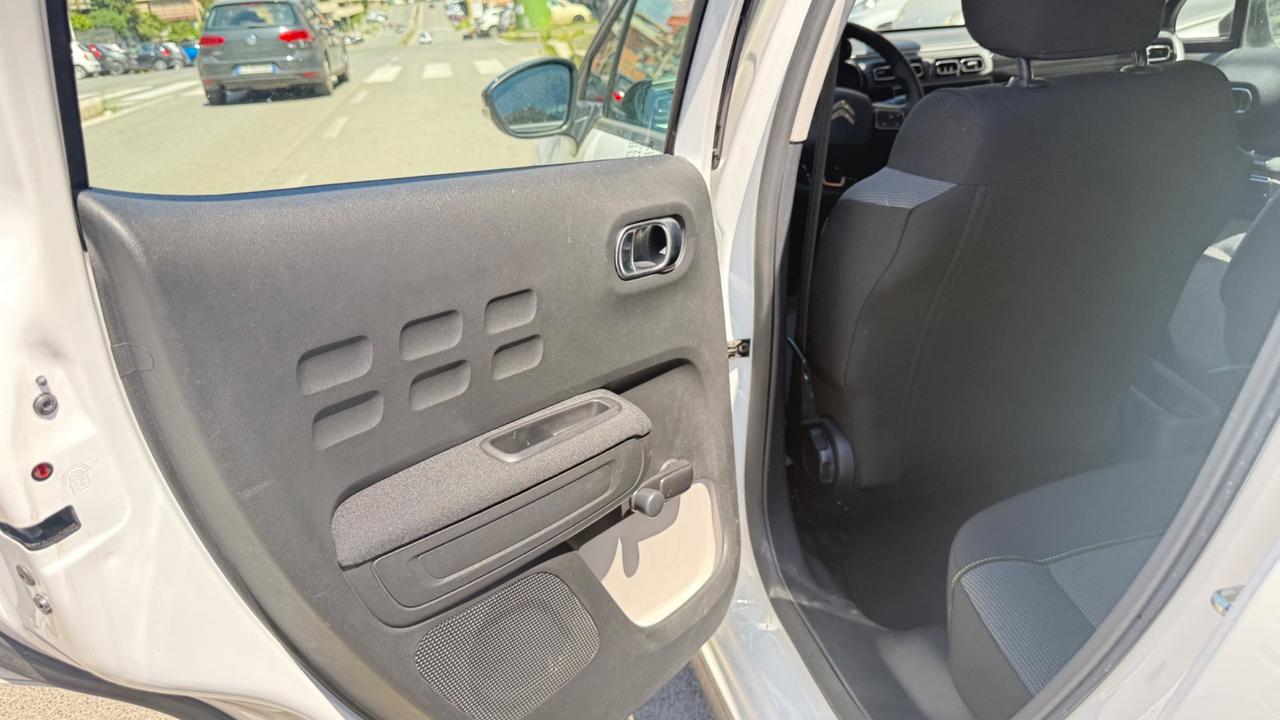 Citroen C3 PureTech 83 S&S Shine led car play pdc navi