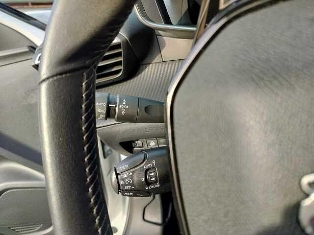 Peugeot 2008 PureTech 100 S&S Allure Pack