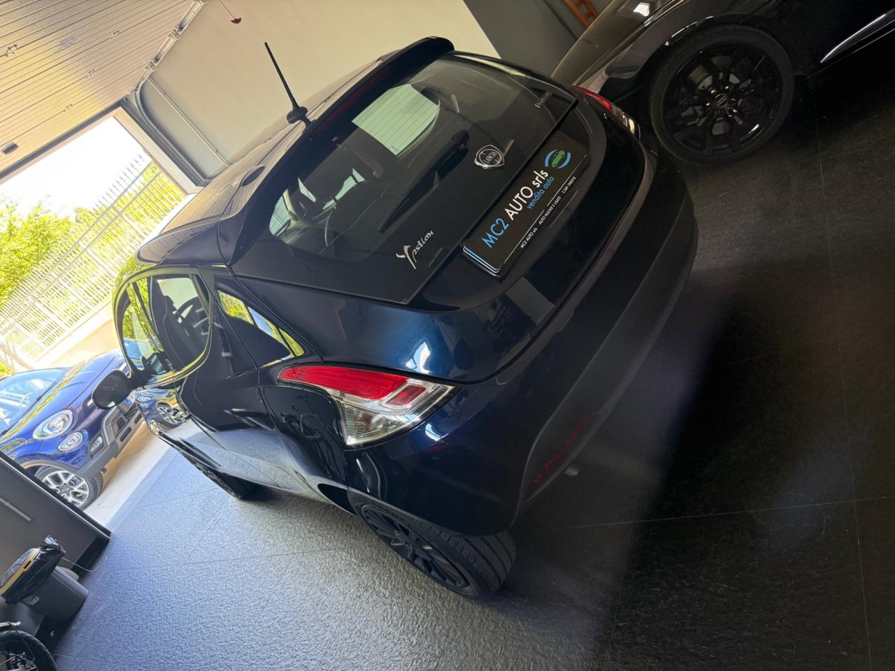 Lancia Ypsilon 1.0 FireFly 5 porte S&S Hybrid Ecochic Gold