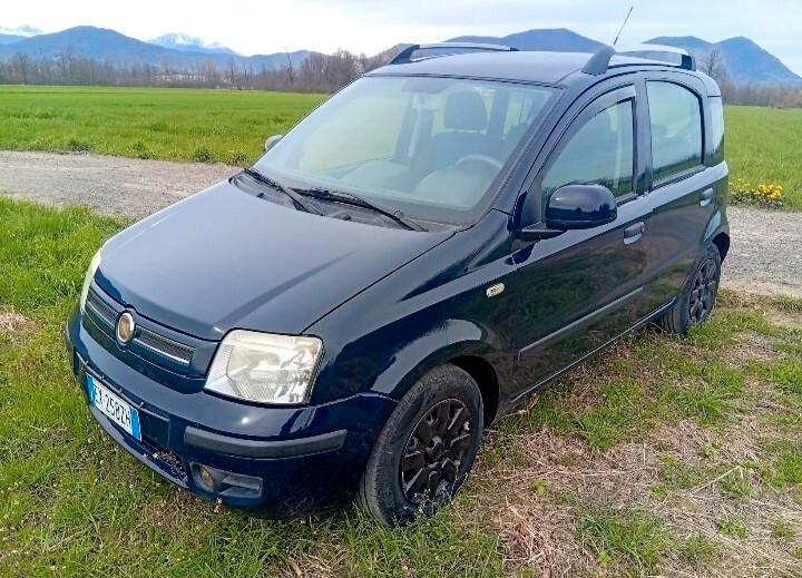 Fiat Panda 1.2 Emotion 60Cv 2010 118.500km .