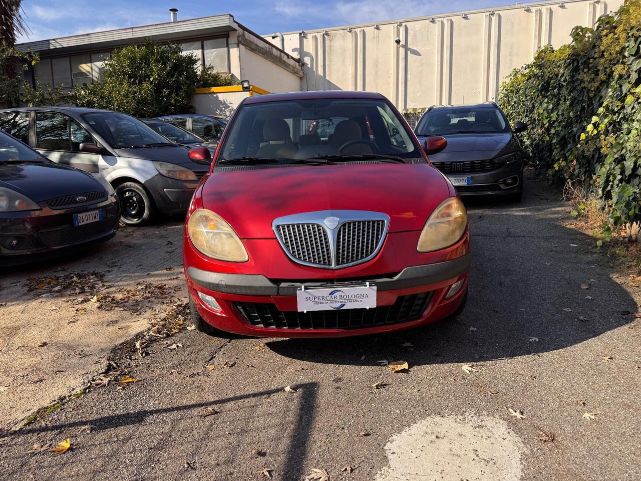 Lancia Ypsilon 1.2 16V Platino