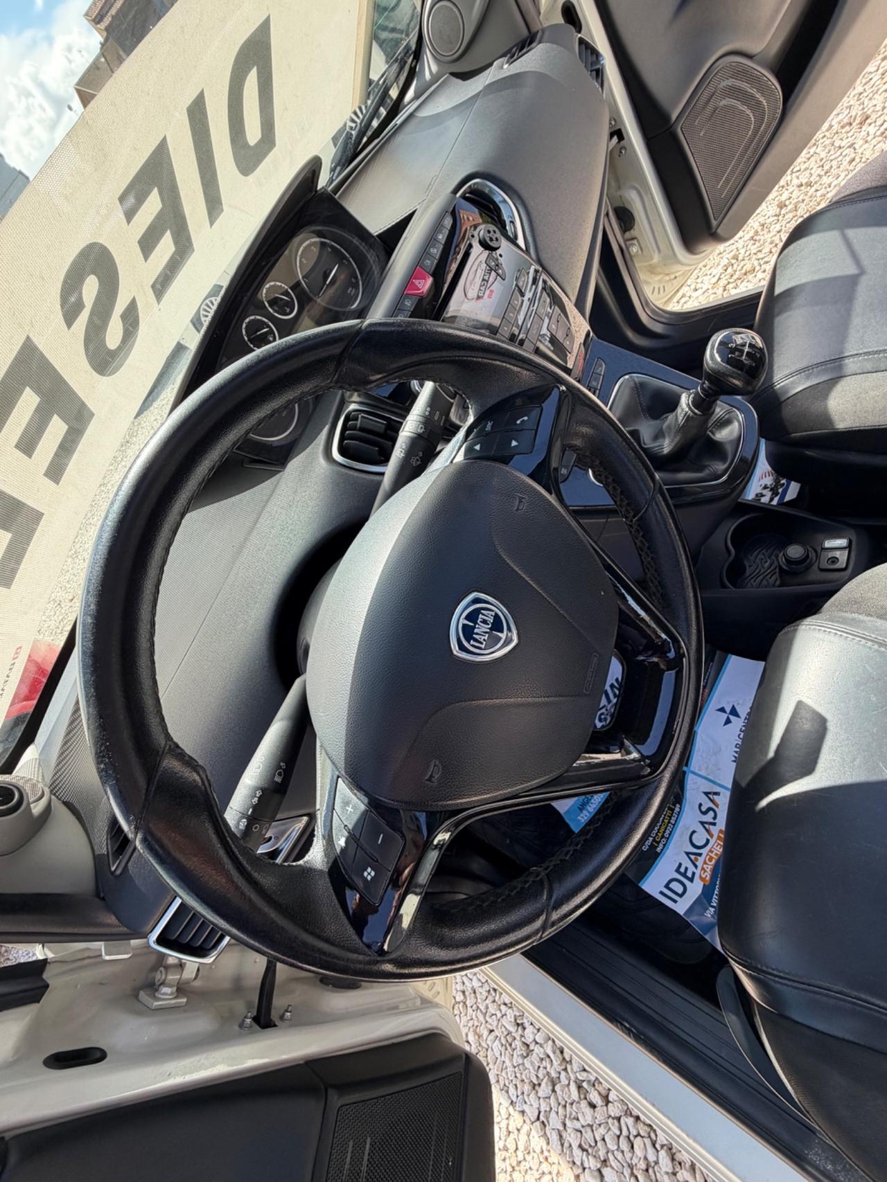 Lancia Ypsilon 1.3 MJT 16V 95 CV 5 porte S&S Platinum