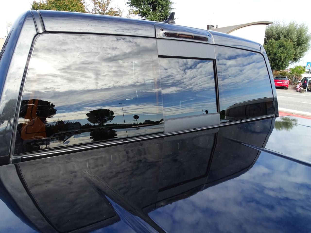 Dodge RAM 1500 AWD 5.7L V8 401CV LARAMIE AUTOCARRO