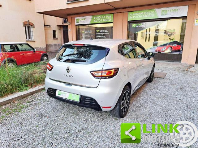 RENAULT Clio dCi 8V 75 CV 5 porte Moschino Intens NEOPATENTATI