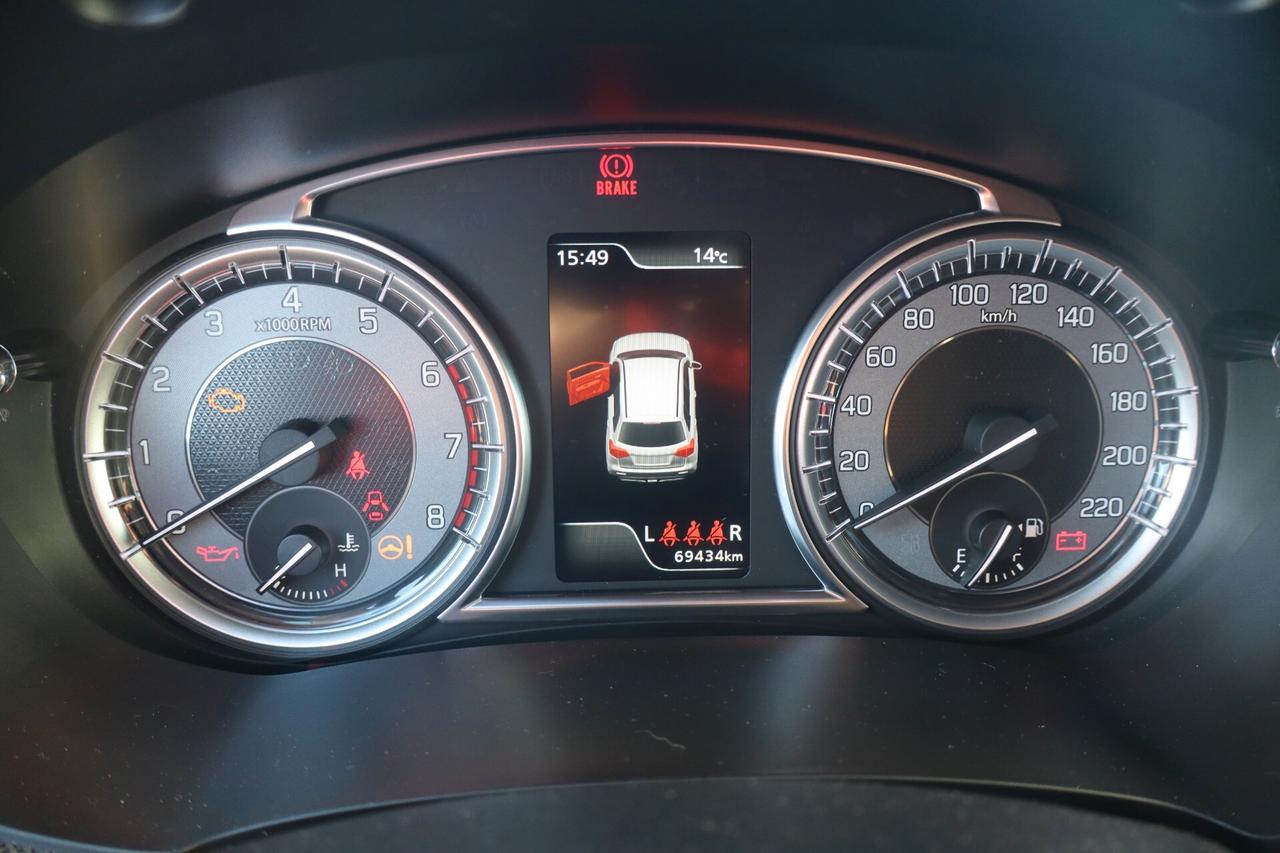 Suzuki Vitara 1.4 Hybrid Top