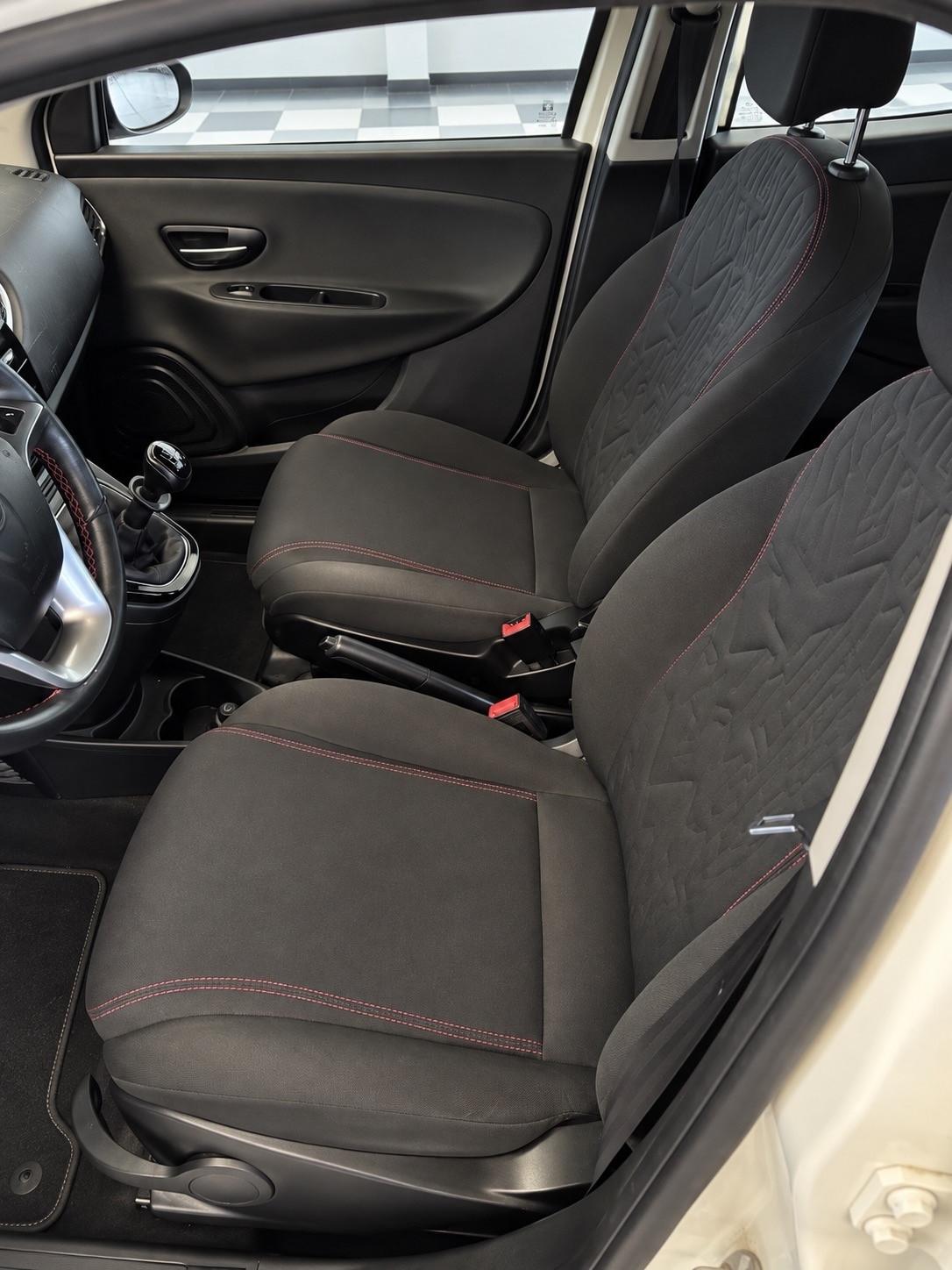 Lancia Ypsilon 0.9 TwinAir 85 CV 5 porte S&S Elefantino