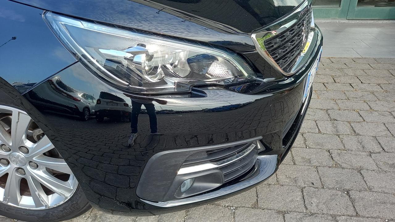 Peugeot 308 BlueHDi 100 S&S SW Style