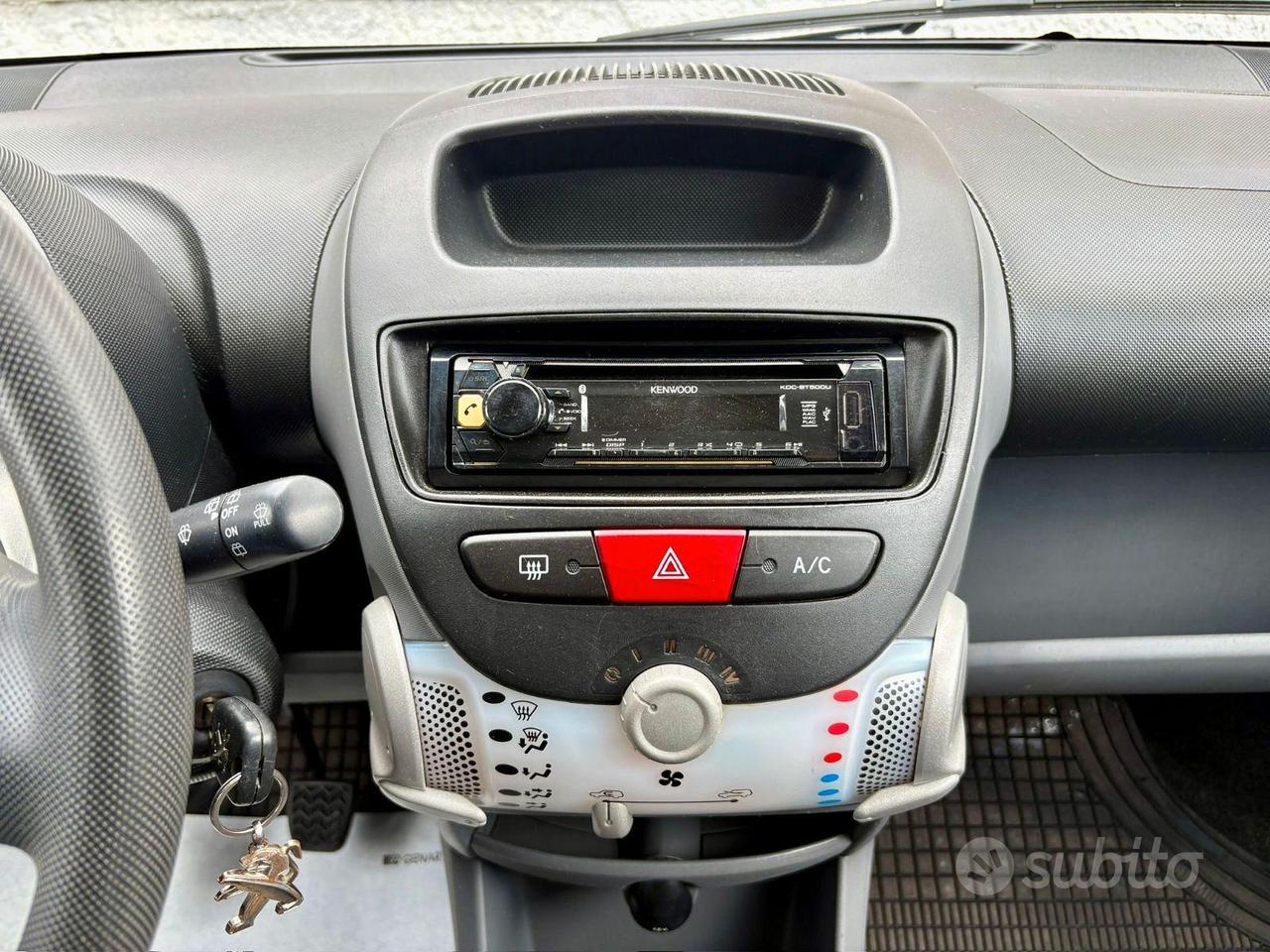 PEUGEOT 107 1.0 BENZINA Allure 5p NEOPATENTATI