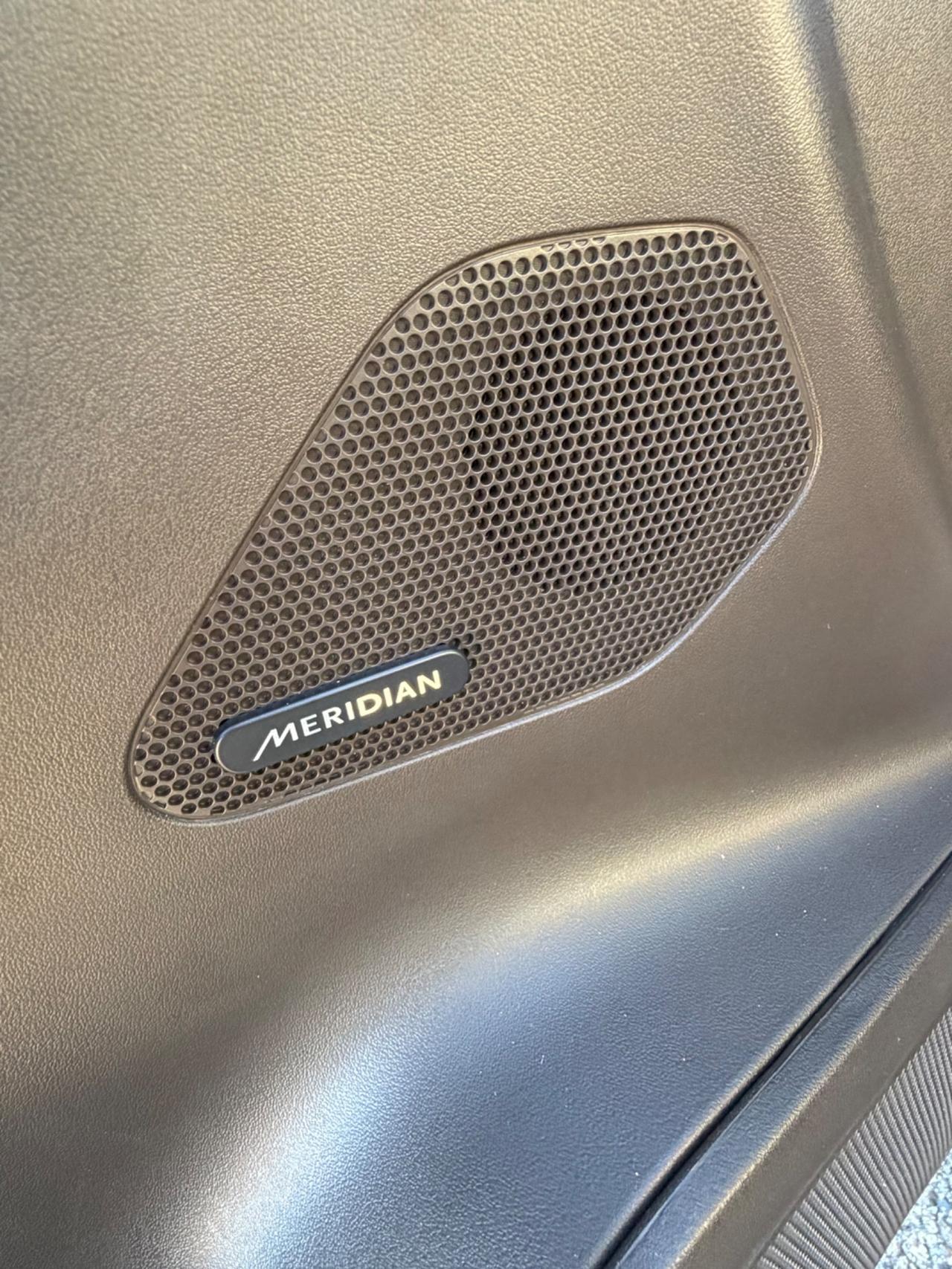 Jaguar F-Pace 2.0 D 180 CV AWD aut. Chequered Flag