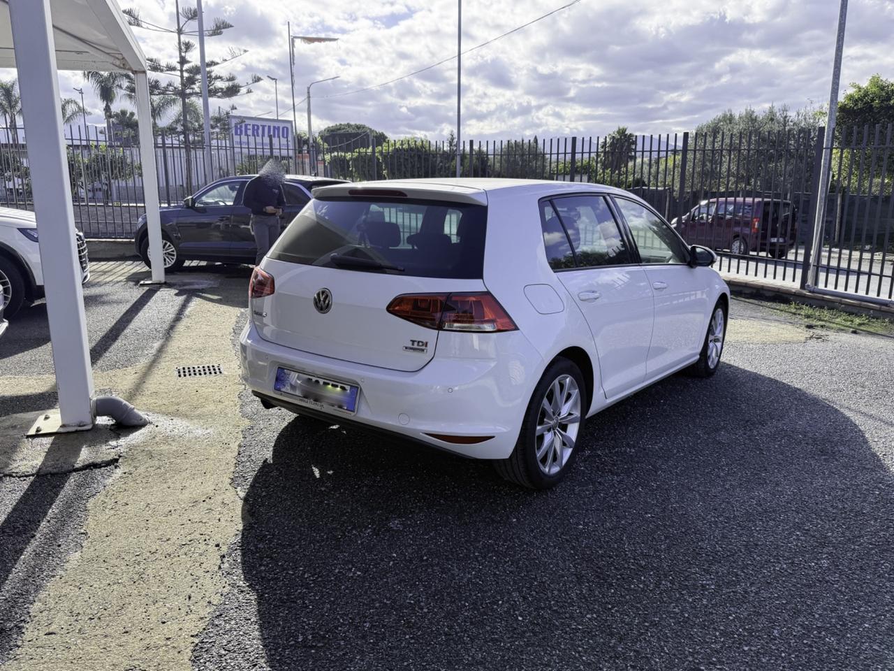 Volkswagen Golf 1.6 TDI DSG 5p. Highline BlueMotion Technology