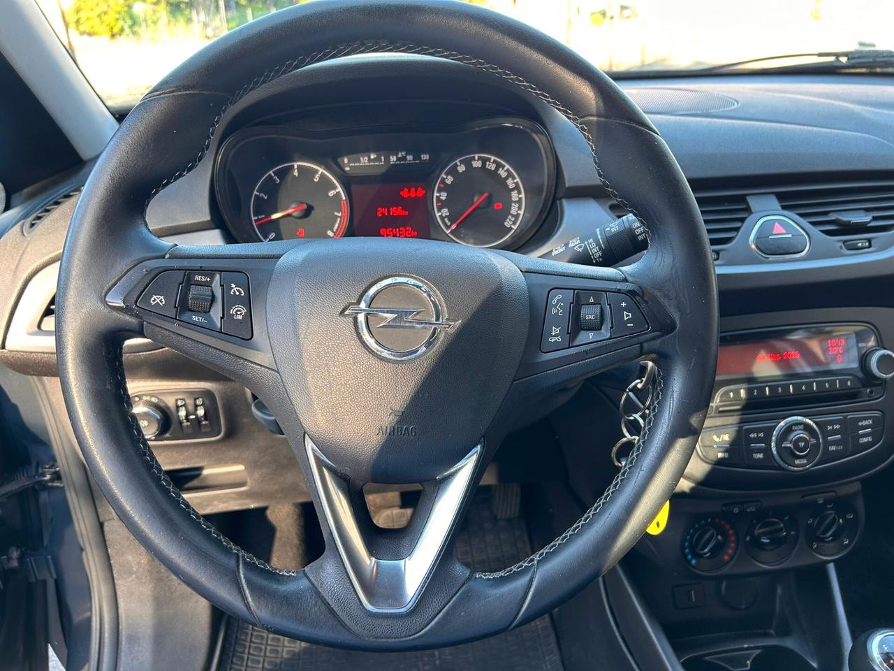 Opel Corsa Anno 2015 1.2 Benzina 5 porte 95.000 Km
