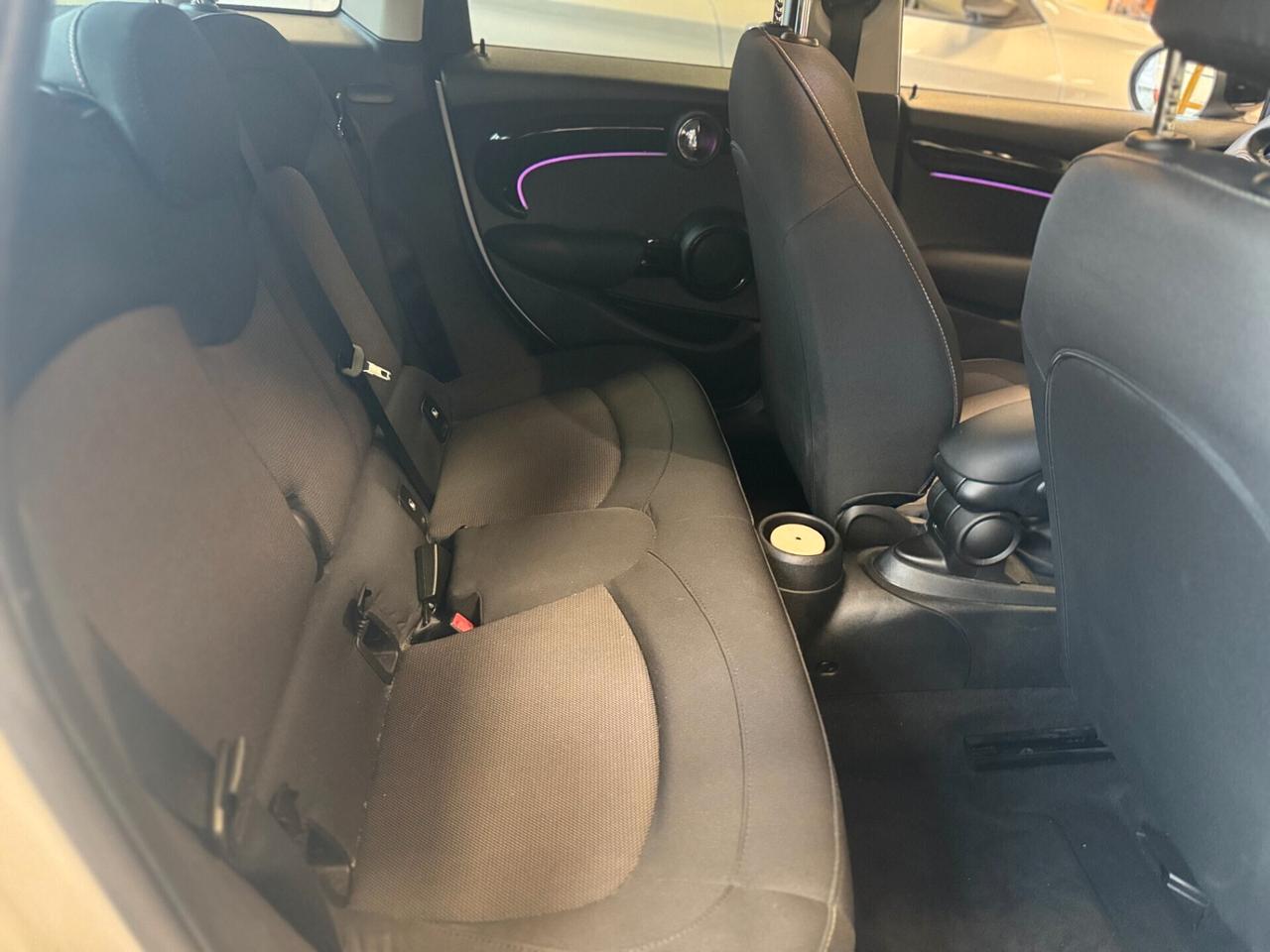 Mini 1.5 Cooper Resolute