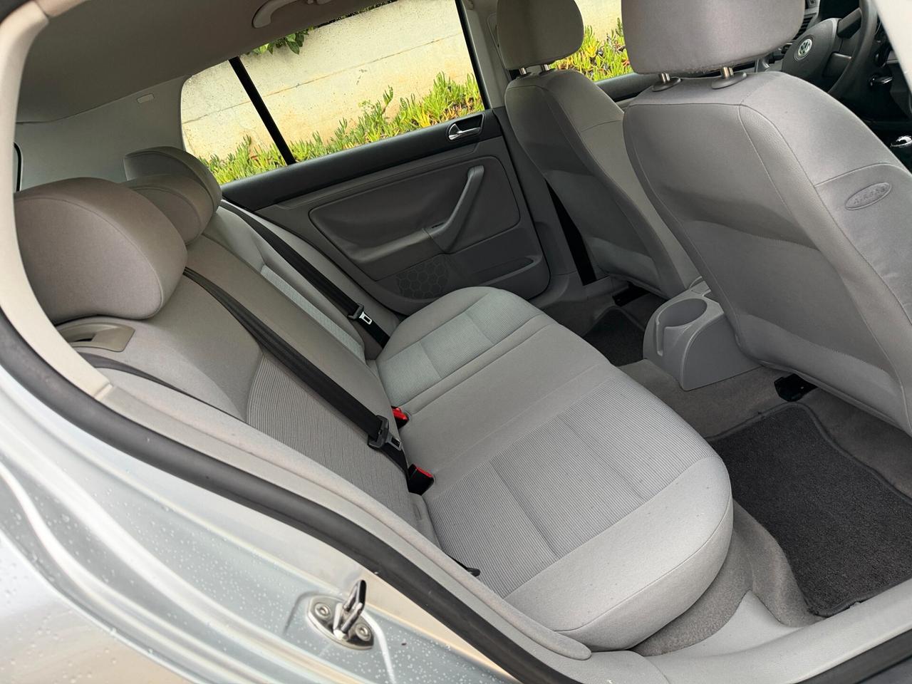 Volkswagen Golf 5 1.9 /105 cv Sport line