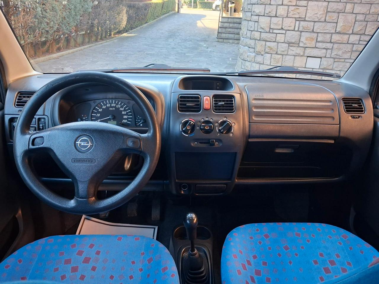 Opel Agila 1.0 12V Club