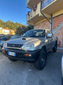 Mitsubishi L200 2.5 TDI 4WD Club Cab Pick-up GLS