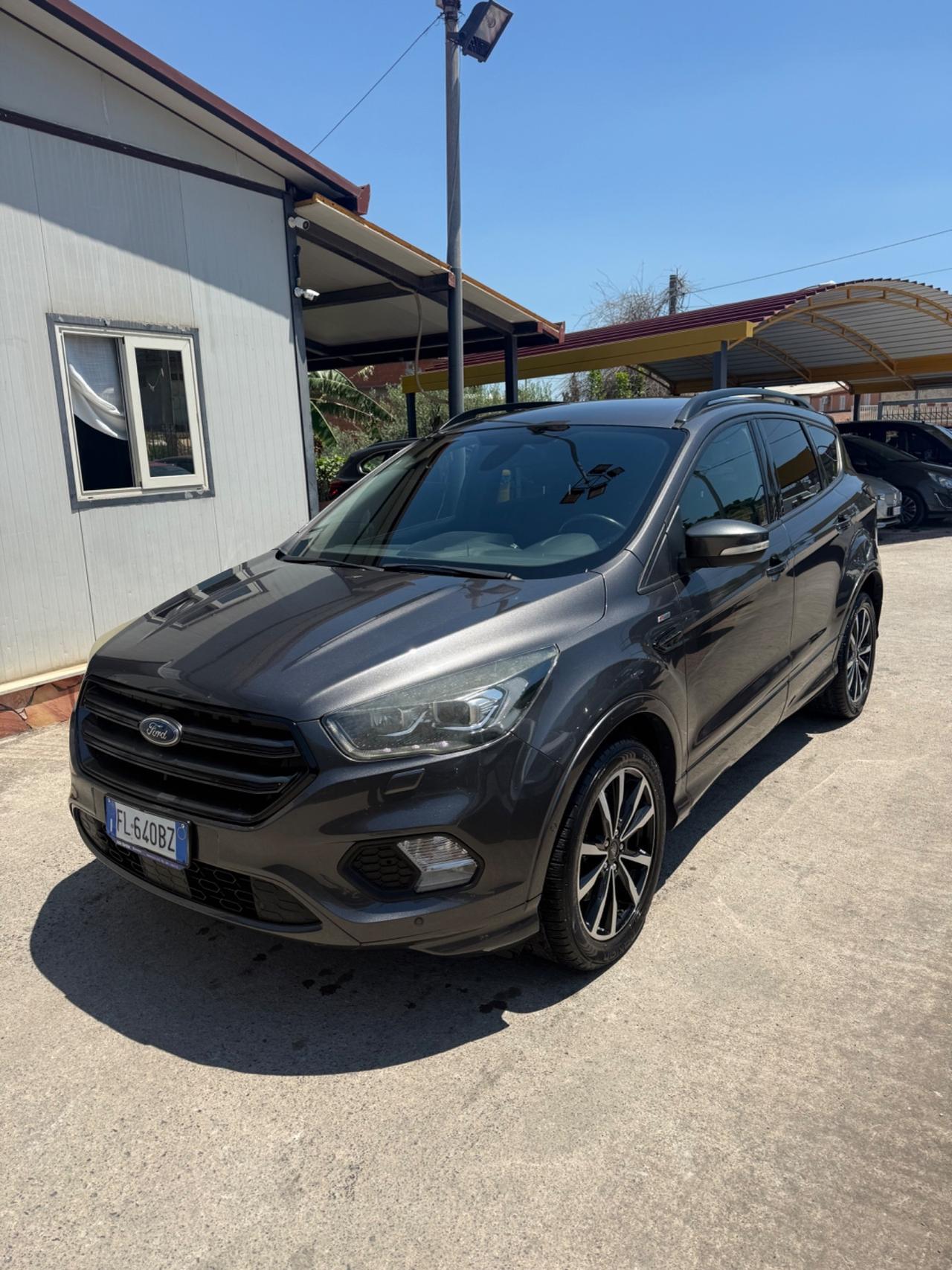 Ford Kuga 1.5 TDCI 120 CV S&S 2WD Powershift Titanium