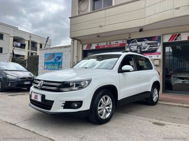 VOLKSWAGEN Tiguan 2.0 TDI 110 Bus. Sport&Style BMT