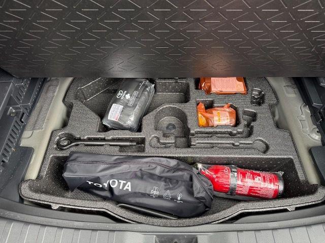 TOYOTA RAV 4 MY23 RAV4 2.5 HV (222CV) E-CVT AWD-i Dynamic