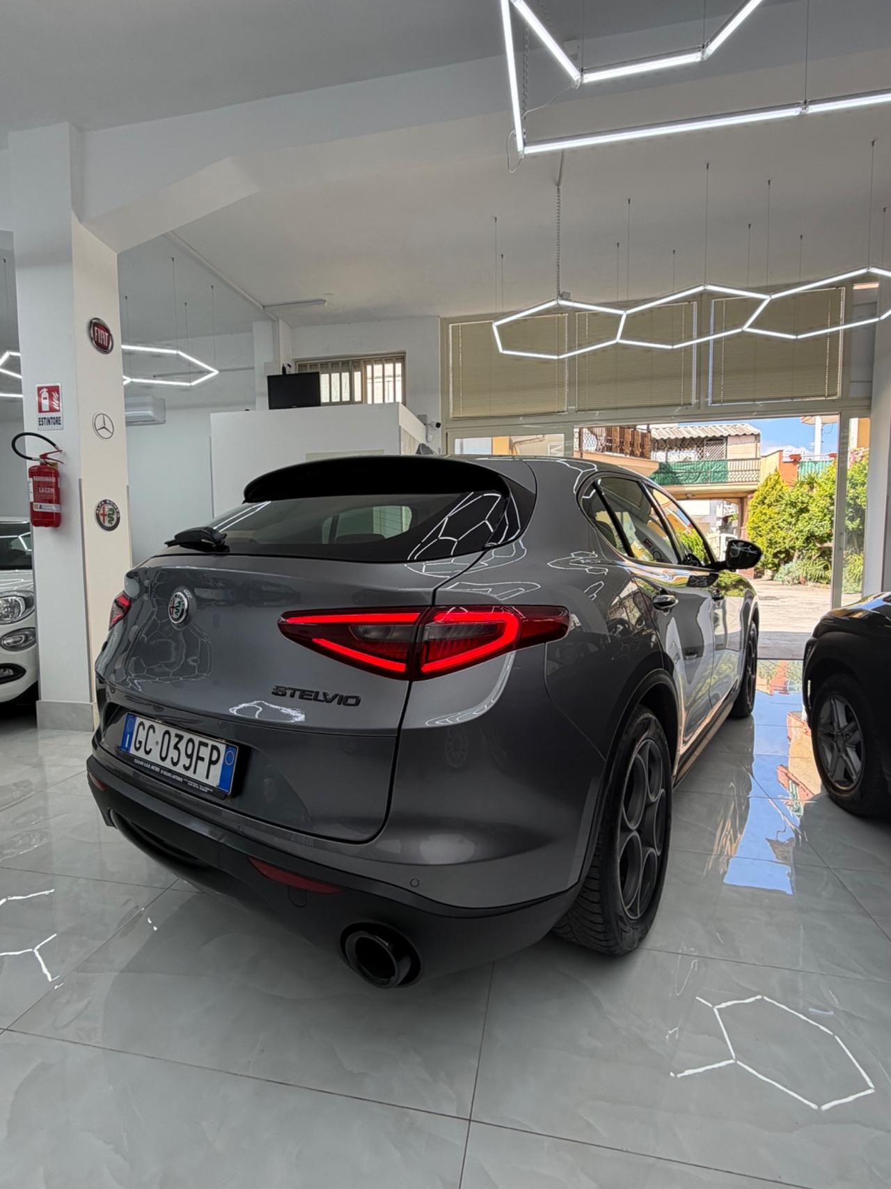 Alfa Romeo Stelvio 2.2 Turbodiesel 190 CV AT8 Q4 Sprint