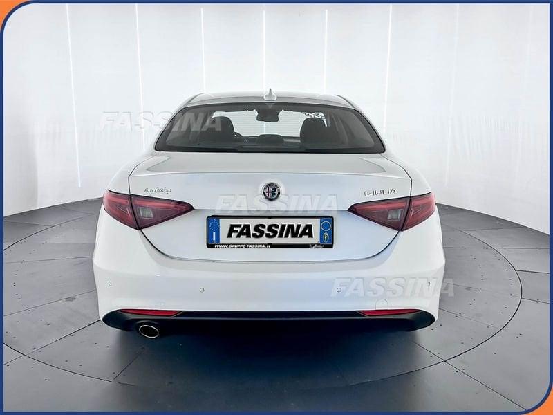 Alfa Romeo Giulia Giulia 2.2 t Giulia 150cv auto