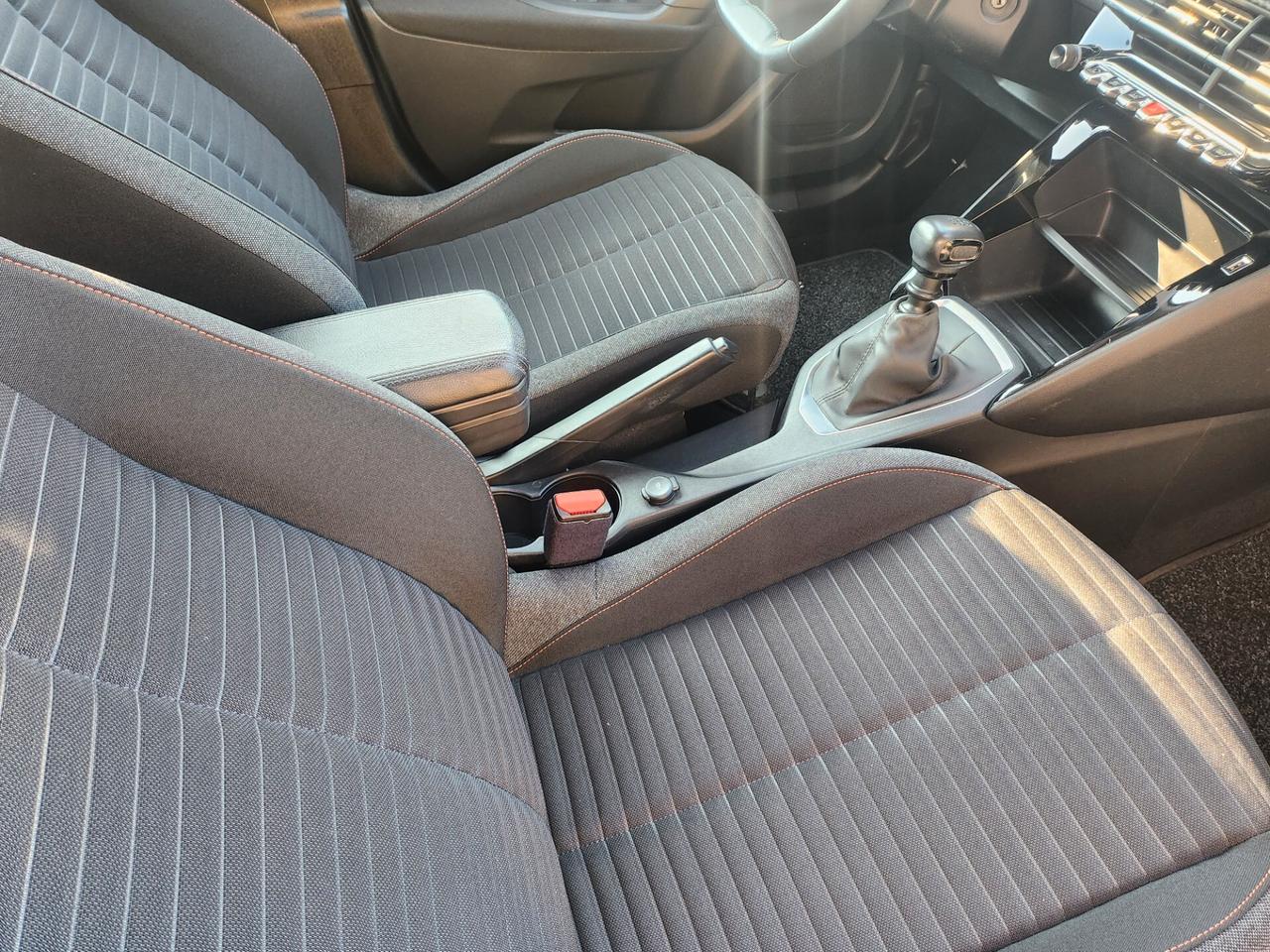 Peugeot 2008 BlueHDi 110 S&S Allure Pack