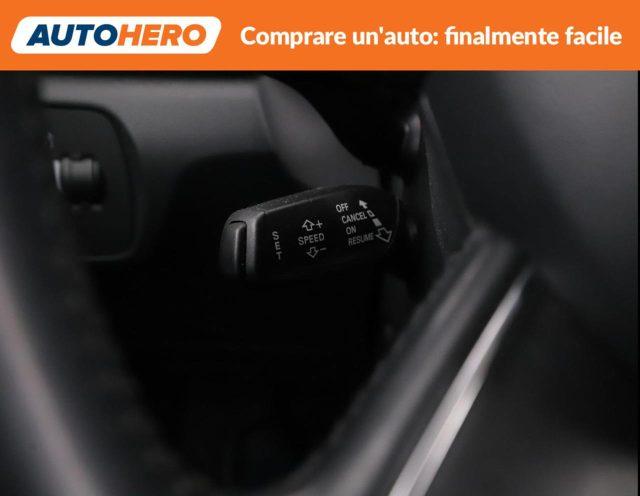 AUDI Q3 2.0 TDI 120 CV Business