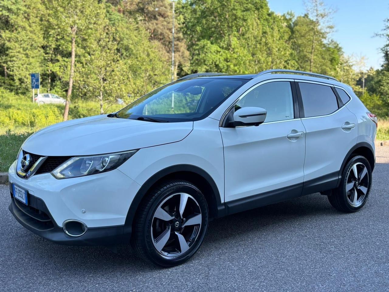 Nissan Qashqai 1.5 dCi N-Connecta*TETTO*