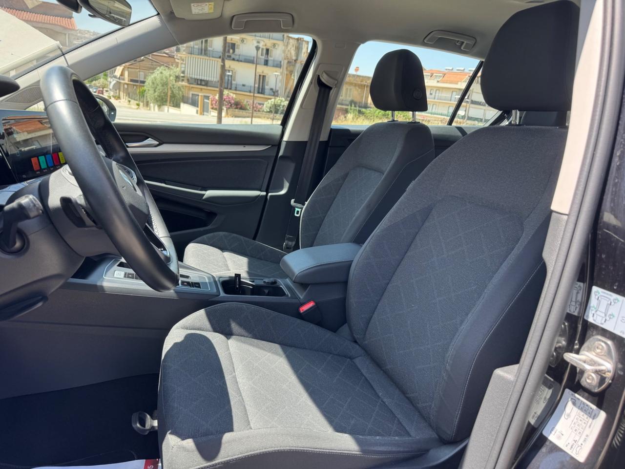 VOLKSWAGEN GOLF 8 2.0 TDI 115 CV DSG FULL NEO PATENTATI