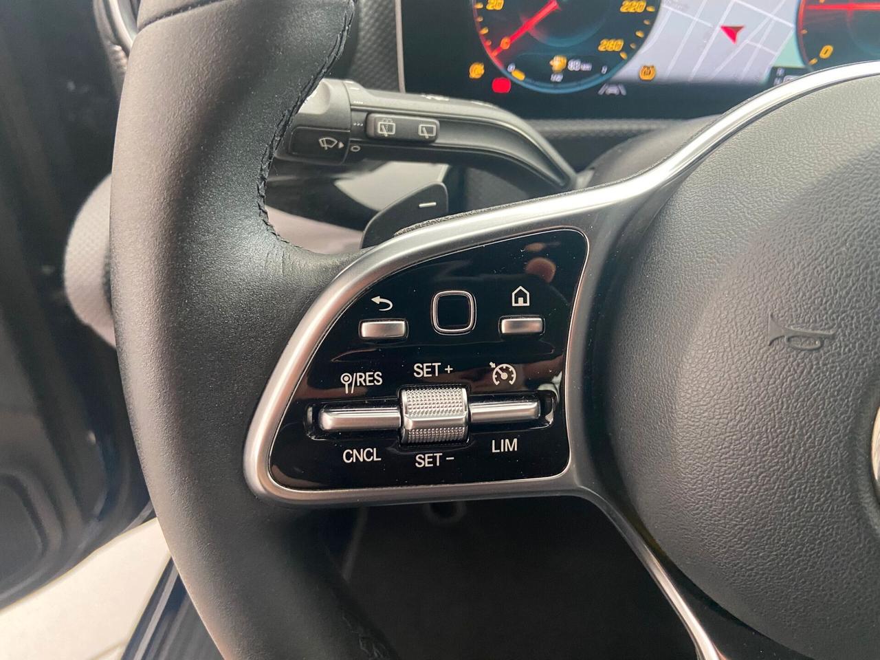 MERCEDES-BENZ A 180D AUTOMATIC SPORT