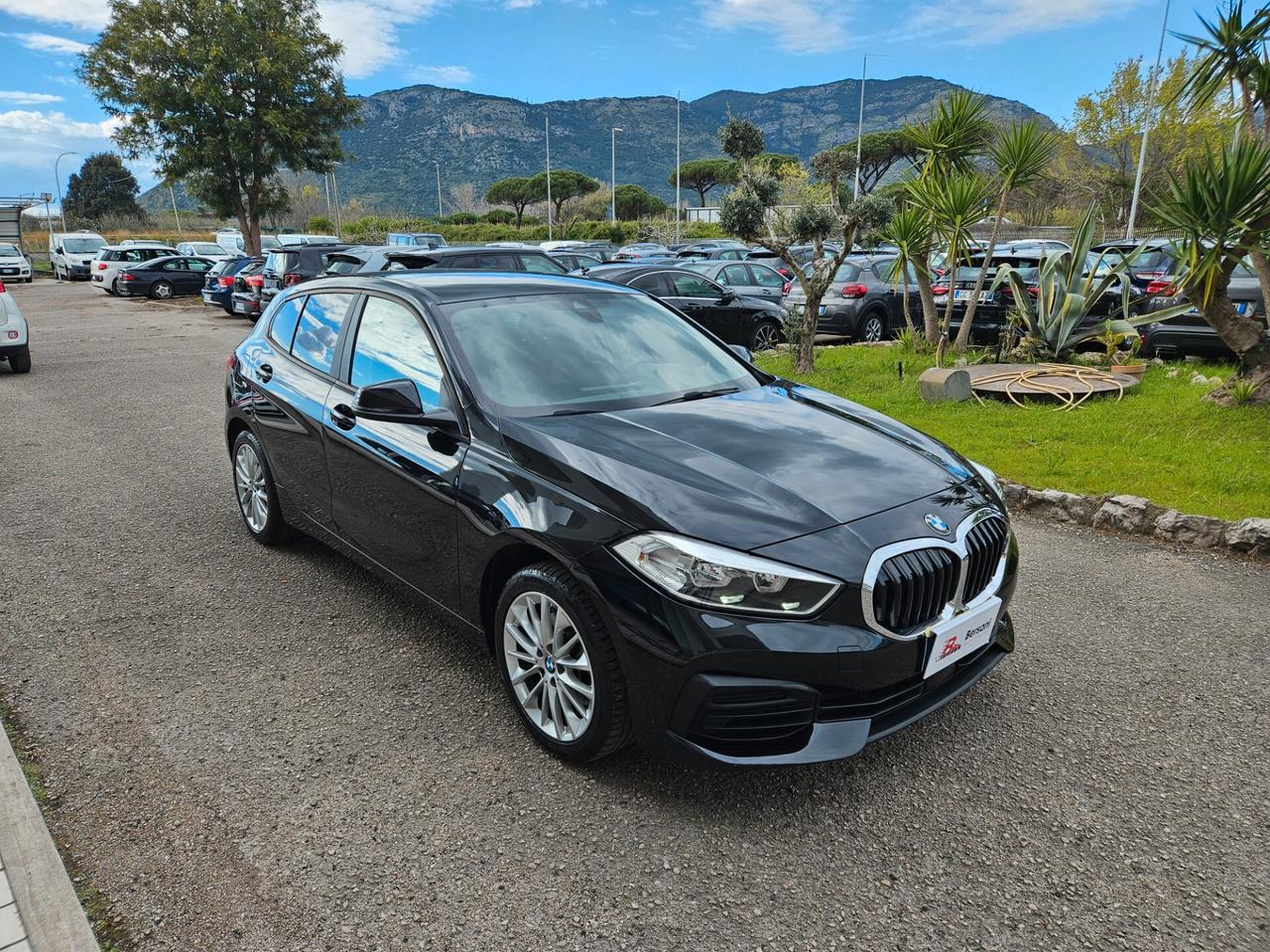 Bmw 116 116d 5p. Business Advantage