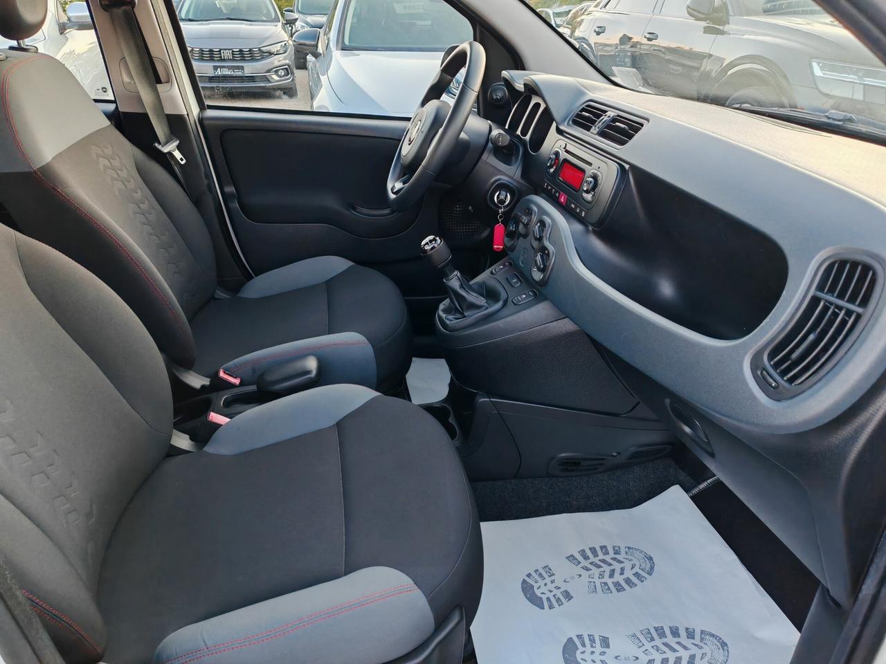 Fiat Panda 13MJT 95CV Lounge Full Optional 2018