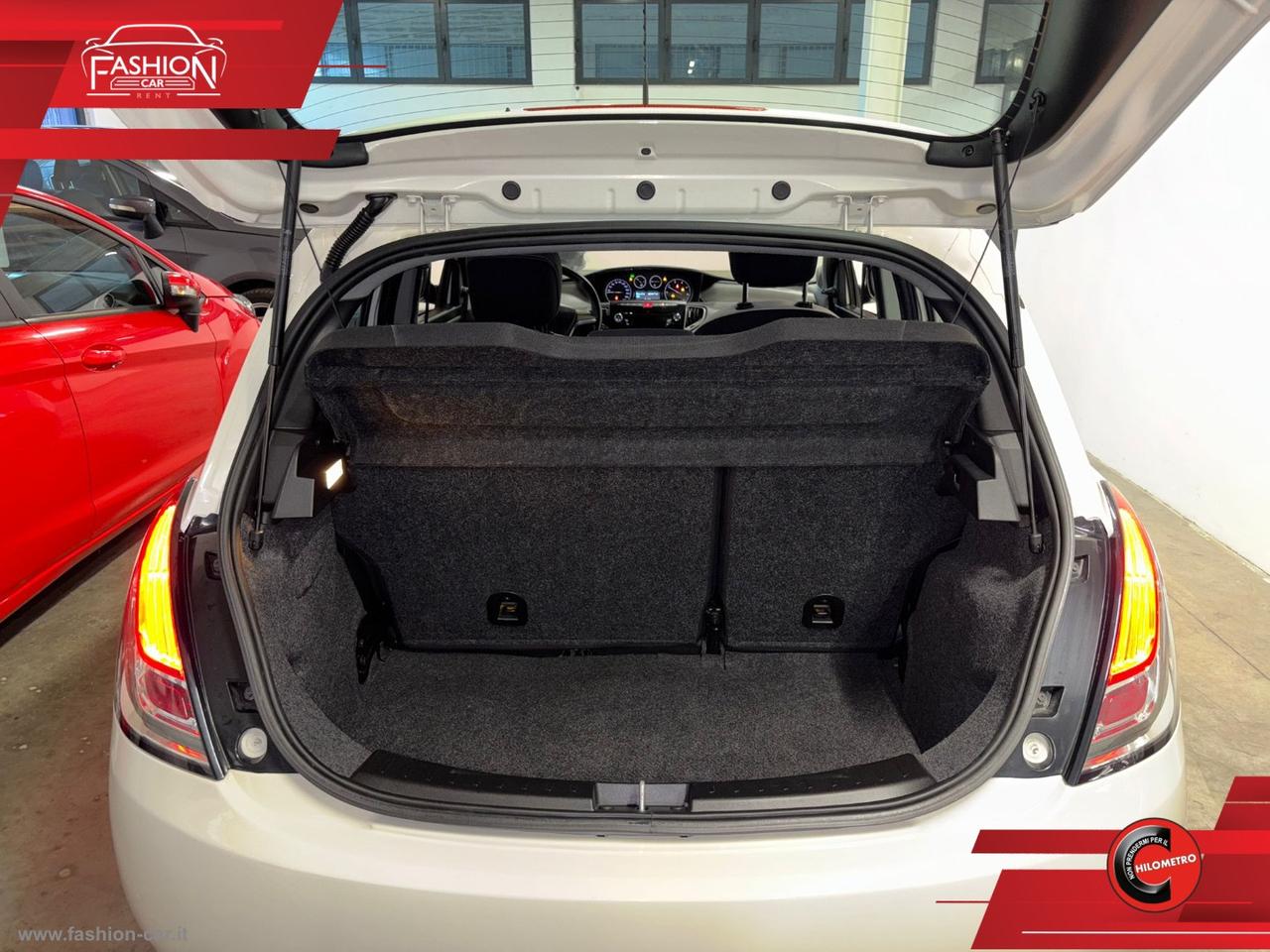 LANCIA Ypsilon 1.3 MJT 95 CV 5p. S&S Silver