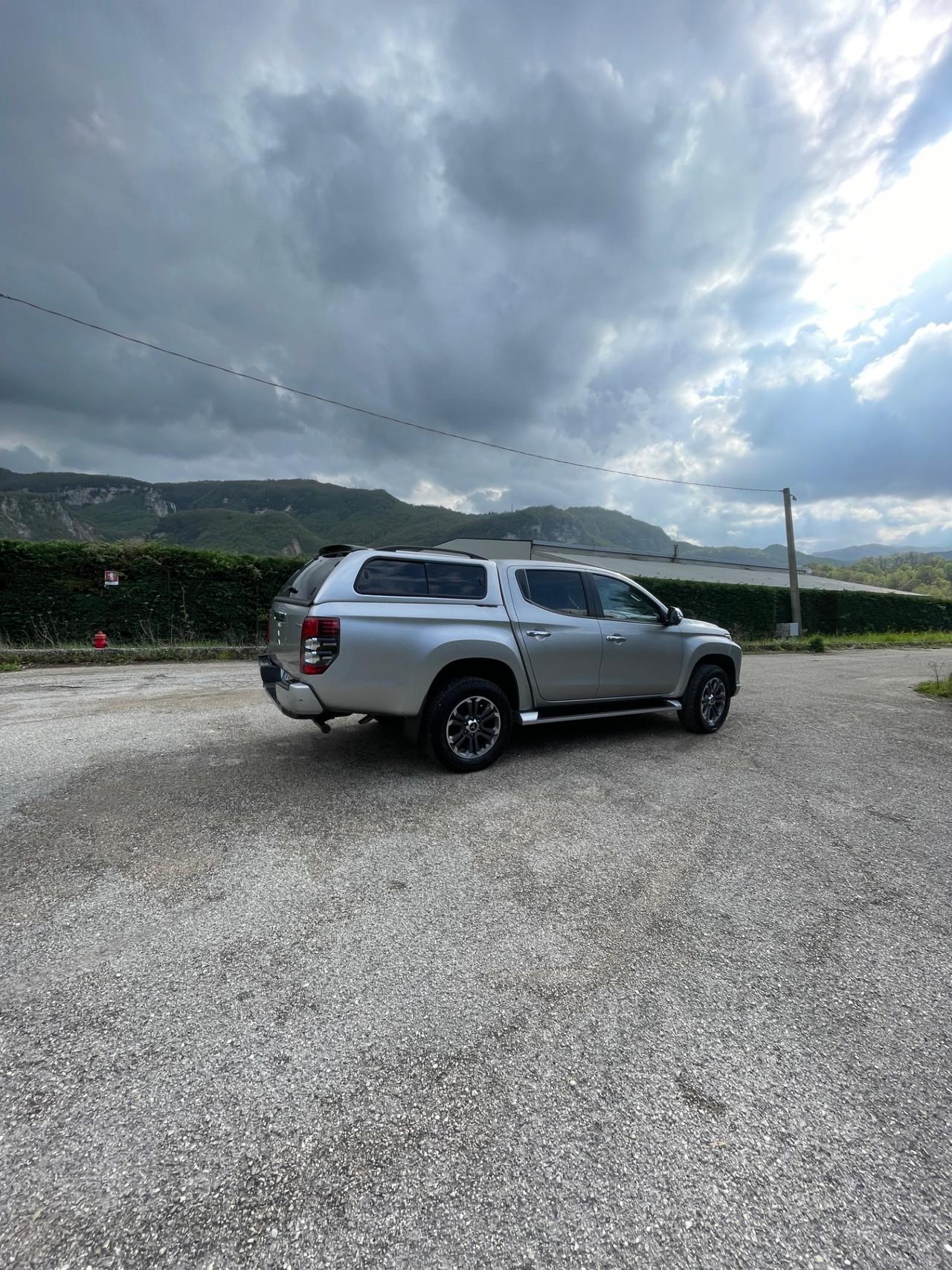 Mitsubishi L200 2.3 D Double Cab 4x4 Hurricane