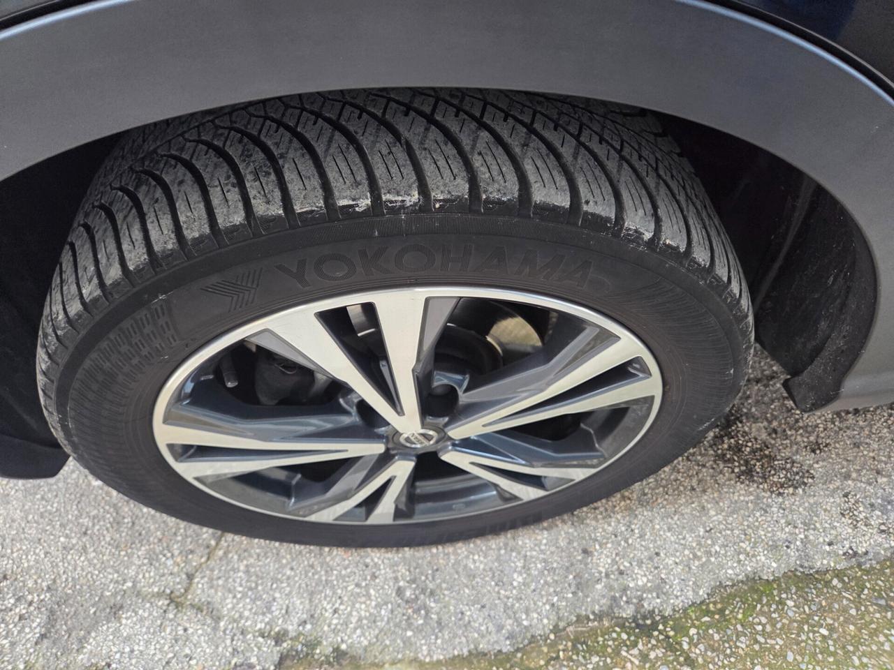 NISSAN QASHQAI ANNO 2018 TEKNA NAVI TELEC KM CERT