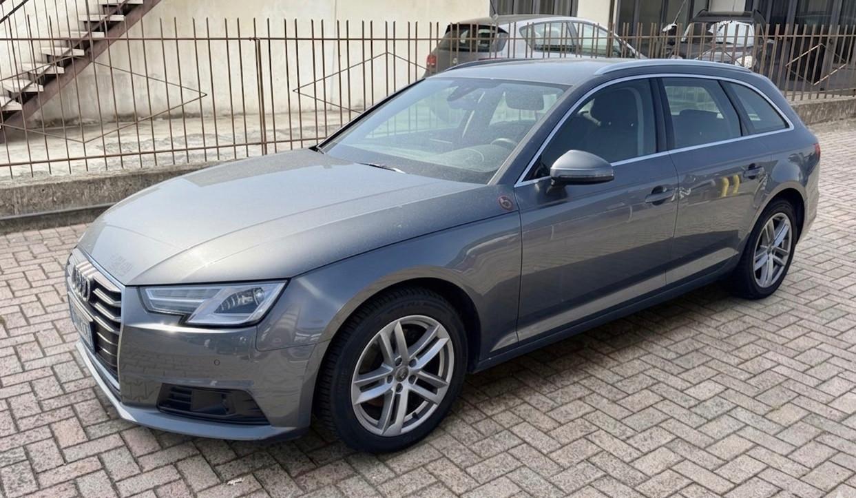 Audi A4 2.0 Tdi 150cv S-Tronic