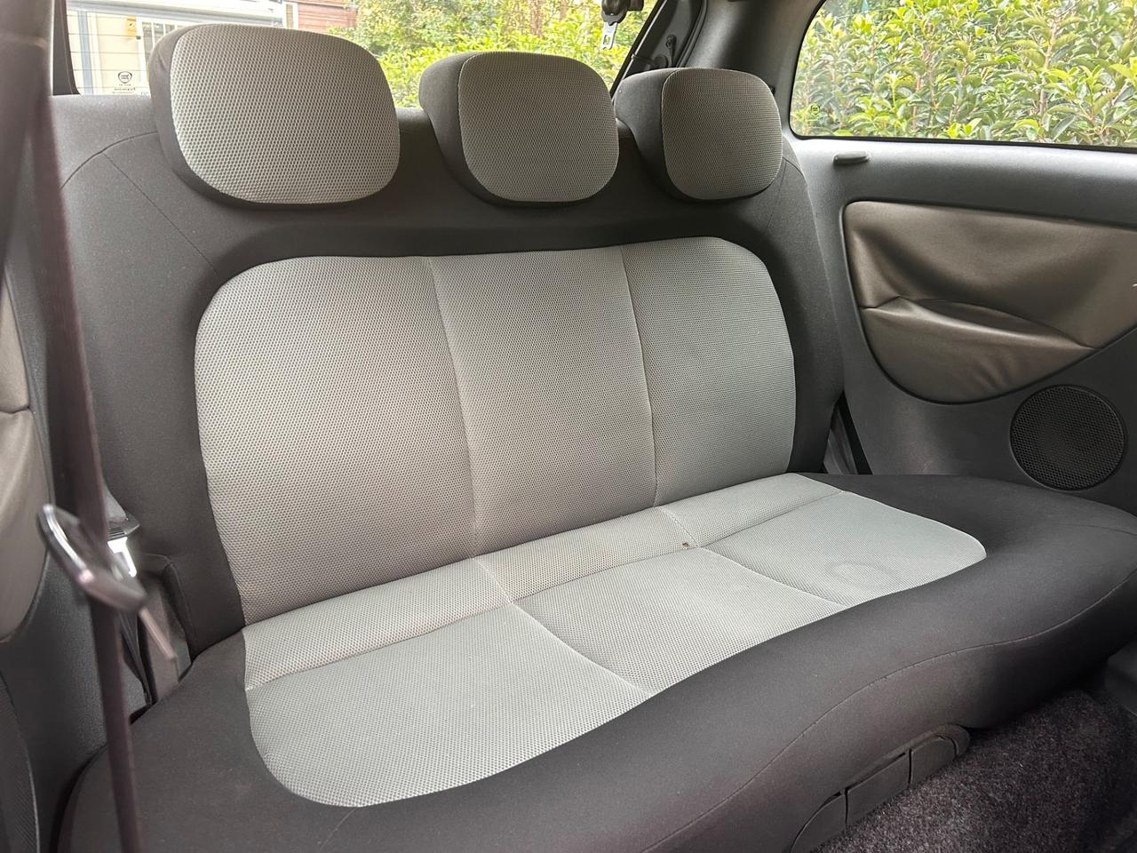 Lancia Ypsilon 1.2 16V Platino