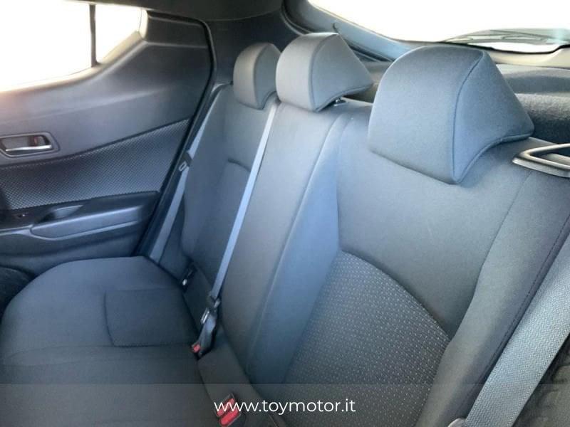 Toyota C-HR (2016-2023) 1.8 Hybrid E-CVT Active