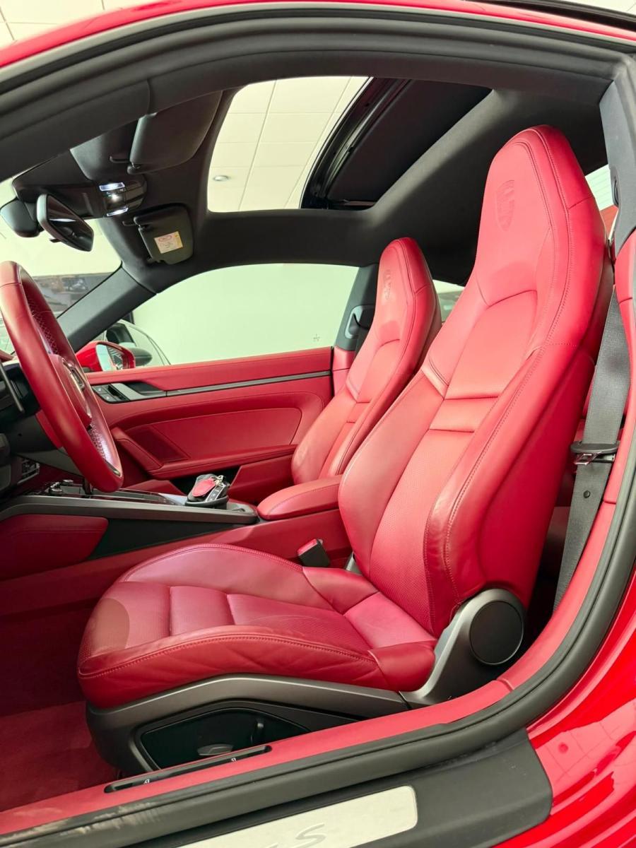 PORSCHE - 992 - 911 Carrera S