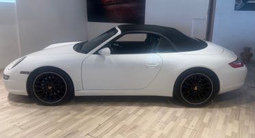 Porsche 911 Carrera Cabriolet