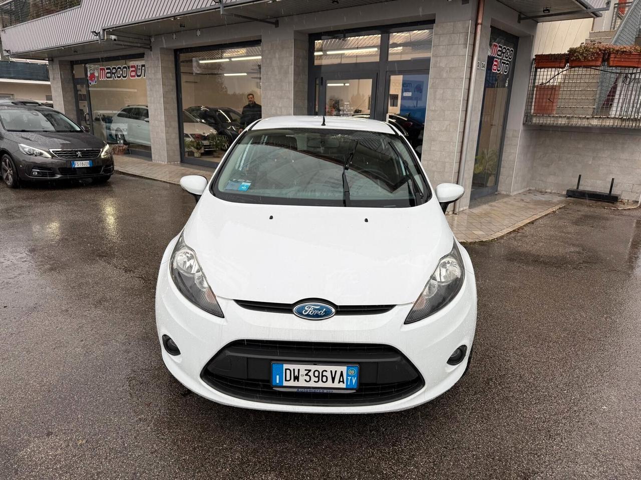 Ford Fiesta 1.2 Benzina Neopatentati