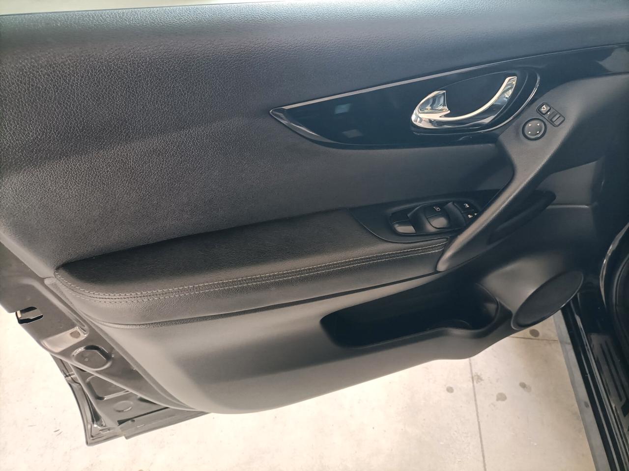 Nissan Qashqai 1.6 dCi CV 131 2WD Tekna 06/2016