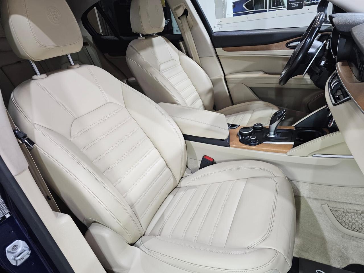 Alfa Romeo Stelvio 2.2 AT8 Q4 210 CV Executive